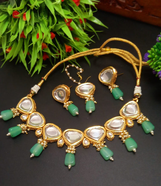 Green colour Brass Shine Kundan Necklace Set for Women Gold Plated Wedding with Maangtika