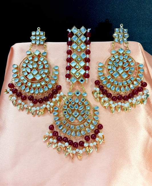 Maroon Copper Base Gold Plated Kundan Light Weight Earrings Maangtika Set Combo